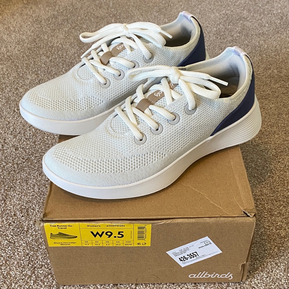 NWT AllBirds Tree Runner Go sneakers